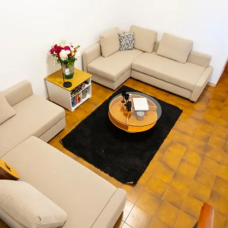 アパート Casa Irene